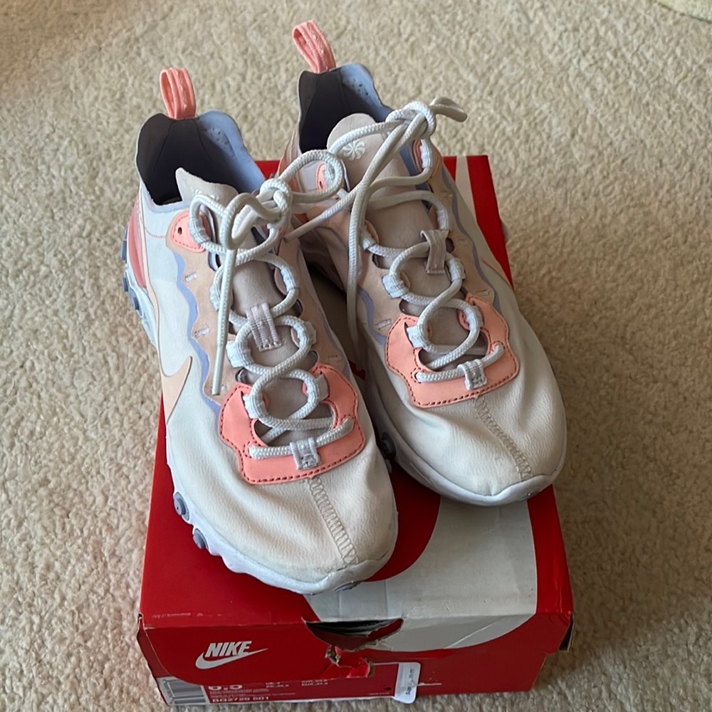 Nike React Element 55 pale pink/washed coral